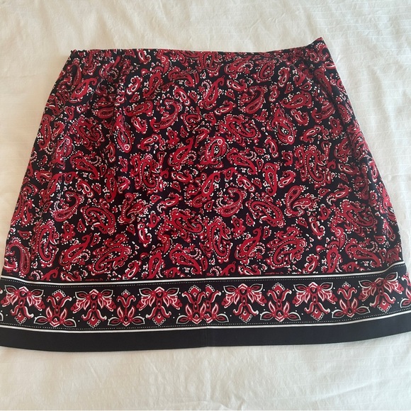 Talbots A-Line Skirt Bandana Print Navy Blue and Red Lined Plus size 18W Petite - Picture 11 of 15